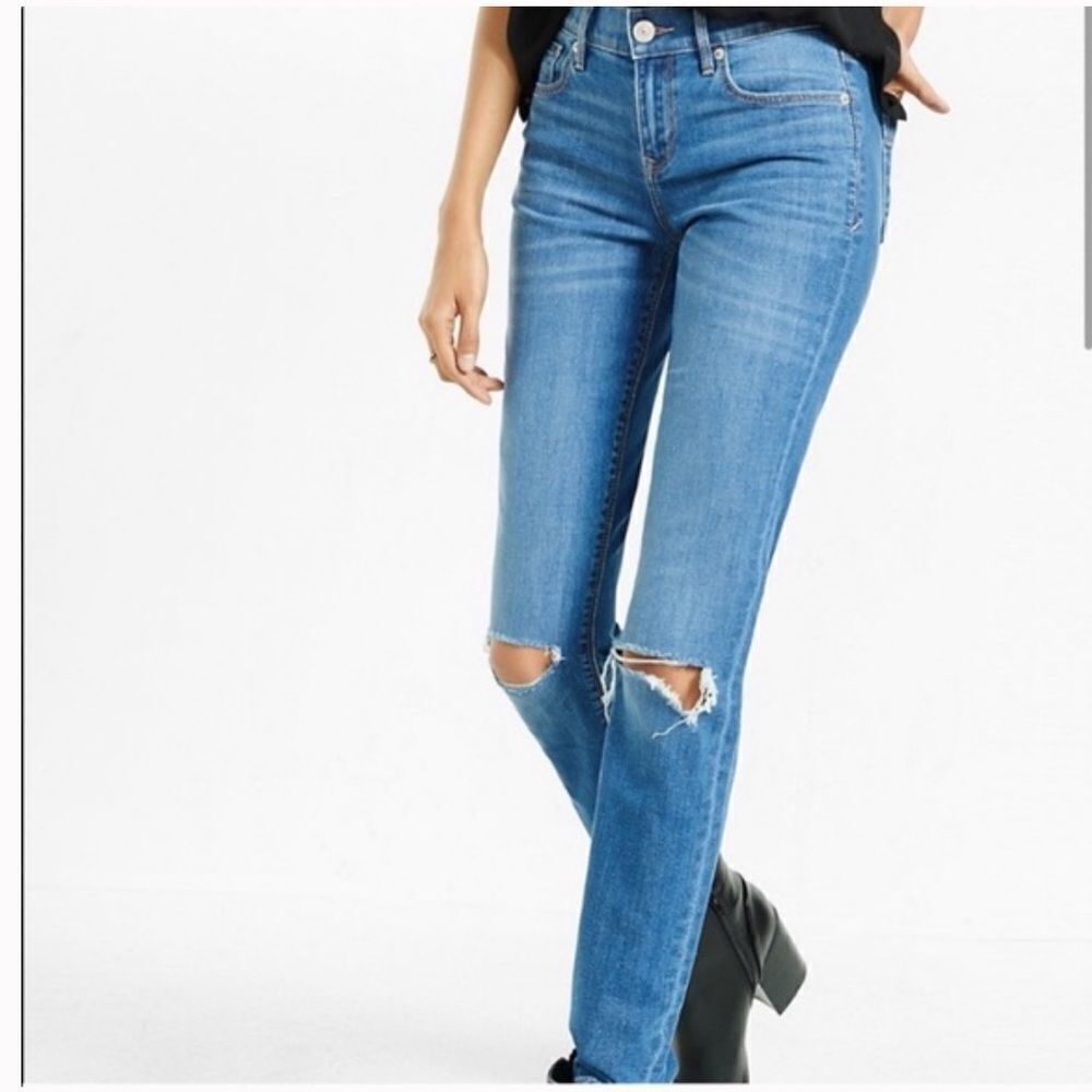 ✨ Express Super Skinny Mid Rise Distressed Jeans✨